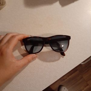 Ray ban sunglasses